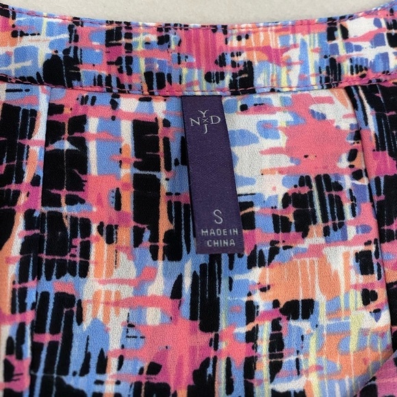 NYDJ Henley Blouse size Small 3/4 length sleeves Multicolor Print - Picture 3 of 14